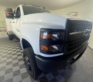 Precio Accesible 2023 - Camión de Servicio/Mecánico Usado Chevrolet S5500 con Plataforma Plana - Automático, Listo para Exportación, Entrega Global - Product Image 1