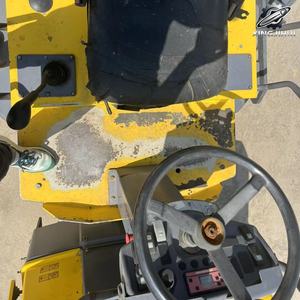 Compacteur vibrant à double tambour Dynapac CC1300 d'occasion, poids de travail 4 tonnes, marque suédoise originale, compacteur de petite taille - Product Image 4