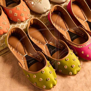 Best Selling Women <b>Khussa</b> High Quality Anti-Slippery Genuine Leather Upper Raw Silk Lining Customizable Outdoor Footwear - Product Image 5