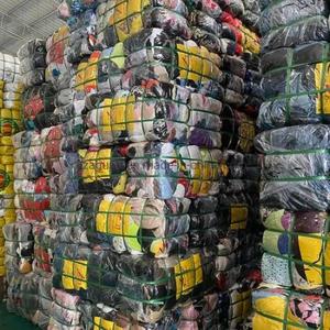 ก้อนเสื้อผ้ามือสองแบบผสมเหมาะสำหรับผู้นำเข้าเสื้อผ้าและผู้ค้า - Product Image 1