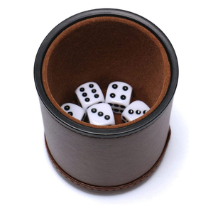 Vaso agitador de dados de cuero con logotipo personalizado – Vaso agitador de dados de casino silencioso con forro de terciopelo para juegos de mesa y juegos de dados de cuero - Product Image 1