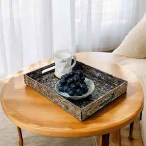 Plateau moderne en bois de noyer pouf avec poignées plateau de service pour la décoration de salon idée cadeau pour la maison - Product Image 5