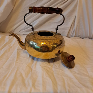 กาน้ำชาทองเหลืองวินเทจกาน้ำชาหม้อทองเหลืองของสะสมสำหรับตกแต่งบ้านงานฝีมืออินเดีย - Product Image 5