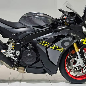 Nouvelle <span class=keywords><strong>Moto</strong></span> <span class=keywords><strong>Sportive</strong></span> <span class=keywords><strong>Aprilia</strong></span> RSV4 1100 2026 – Commande Parfaite - Product Image 1