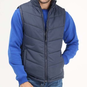 Gilet en polaire pour hommes avec logo personnalisé OEM Veste bouffante sans manches à coupe étroite avec fermeture éclair pour l'extérieur Style High Street pour vêtements pour hommes 2025 - Product Image 3