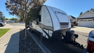 CARAVANA C-R-O-S-S-R-O-A-D-S RV C-R-U-I-S-E-R AIRE 27RBS USADA EN BUEN ESTADO, MODELO 2022, DISPONIBLE PARA LA VENTA - Product Image 6