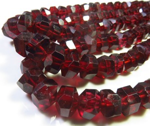 Cuentas de Granate Rojo Natural de Mozambique de Alta Calidad, Corte Facetado, Forma de Cubo, 17 Pulgadas de Largo, 6-8 mm, para Joyería - Product Image 5