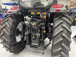 Tractor de cabina LOVOL M1304 TQ, 130hp - Product Image 3