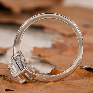 Coupe hexagonale allongée avec laboratoire de fiançailles coupe ronde créée bague Halo en diamant bague cadeau d'anniversaire en diamant coupe antique pour elle - Product Image 4