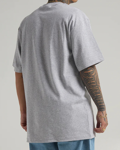T-shirt personnalisé pour hommes, épaules tombantes, coupe ample et manches courtes, fournisseur OEM de vêtements de rue en coton doux - Product Image 2