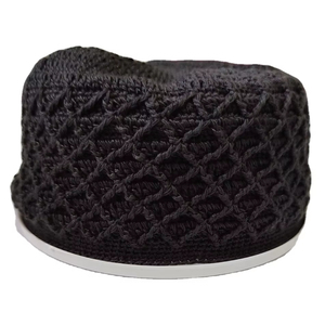 Precio de fábrica directo Gorros de oración de ganchillo para hombres musulmanes Gorro liso con parte superior Skull Kufi Precio bajo al por mayor de Bangladesh. - Product Image 1