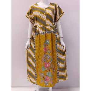 Vestido de manga corta informal de alta calidad para mujer Estilo de patrón floral - Product Image 1