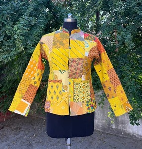 Chaqueta Kantha hecha a mano para mujer, chaqueta Kantha de retazos surtidos de algodón indio, chaqueta Kantha Reversible acolchada a mano, abrigo Hippie - Product Image 3