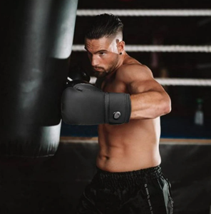 Vente en gros Meilleure vente Gants gagnants sur mesure de haute qualité Conception OEM pour la boxe et le football Sparring - Product Image 4