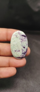 Piedra de Kammererita de Alta Calidad, Gema Natural Suelta Verde y Azul UDGEMS para la Fabricación de Joyas - Product Image 2