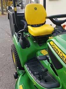 เครื่องตัดหญ้าแบบนั่งขับ Johnn- X950R 25 แรงม้า 4 จังหวะ ระดับอุตสาหกรรม ถังเก็บหญ้า 200 ลิตร รถแทรกเตอร์สำหรับสวน พร้อมการรับประกัน 3 ปี - Product Image 6