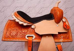 Tachuela de caballo de cuero occidental sintético de sillín inglés de calidad superior para carreras de barriles y características de resistencia de placer de sendero - Product Image 5