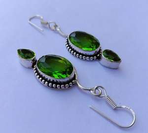 Boucles d'oreilles en argent plaqué faites à la main avec pierre de péridot, bijoux en pierres précieuses naturelles, accessoire de mode bohème pour femmes - Product Image 4