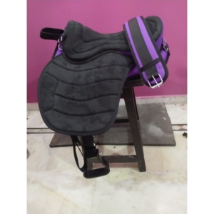 Producto para montar a caballo Freemax Treeless Saddle para calidad de exportación disponible a precio mayorista de India - Product Image 1