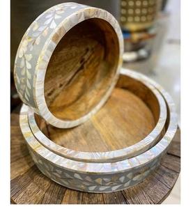 Accessoires de décoration intérieure Plateau de service en bois d'acacia pour servir du café apéritifs au coucher-Plats et assiettes - Product Image 5