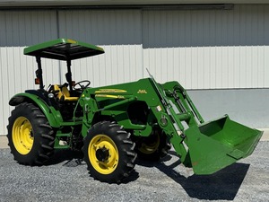 ซื้อรถแทรกเตอร์จอห์นเดียร์ 5325 คุณภาพดีทั้งใหม่และมือสอง รถแทรกเตอร์ขนาดเล็กแบบขับเคลื่อน 4 ล้อ สำหรับขาย - Product Image 3