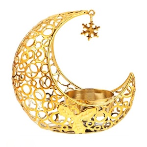 Bougeoir de décoration de maison au design de luxe Bougeoir en métal doré de la meilleure qualité Bougeoir et support décoratifs islamiques - Product Image 1