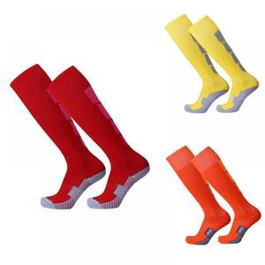 Calcetines de fútbol de rayas hasta la rodilla para hombre de calidad superior calcetines deportivos de fútbol lisos para invierno - Product Image 3