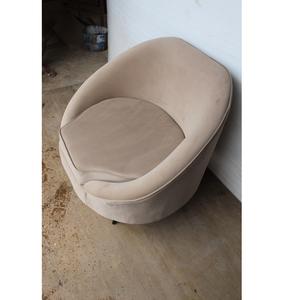 เก้าอี้เลานจ์แบบที่นั่งเดี่ยวสไตล์อิตาลีที่ทันสมัยเก้าอี้ผ้าโครงสร้างไม้เบาะฐานโลหะหมุนสำหรับห้องนั่งเล่น - Product Image 1