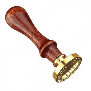 Sello de hielo personalizado con logotipo y color, de grado alimenticio, con cabeza redonda o cuadrada de latón y mango de madera, para cócteles, whisky, <span class=keywords><strong>ron</strong></span>, ginebra y vodka. - Product Image 1