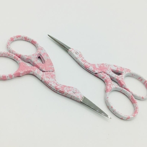 Tijeras profesionales de manicura de acero inoxidable y Oro Negro, curvada de cutícula visón, herramienta recta afilada para el cuidado de las uñas, belleza sostenible - Product Image 3