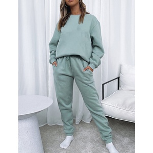 Ensemble de survêtement d'hiver personnalisé pour femmes, deux pièces, en molleton, jogging, vêtements de détente, ensemble de sport surdimensionné - Product Image 2