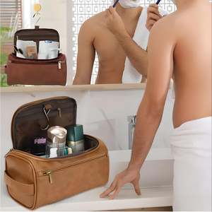 Bolsa de Aseo de Cuero Elegante para Hombre Rodrigo, para Uso en el Baño - Product Image 4