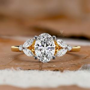 Anillo de Diamante de Laboratorio de 1-3 Quilates, Corte Ovalado, Color D-F, Claridad VVS/VS, Certificado IGI, con Oro Amarillo Sólido de 14K, Venta al Por Mayor - Product Image 2