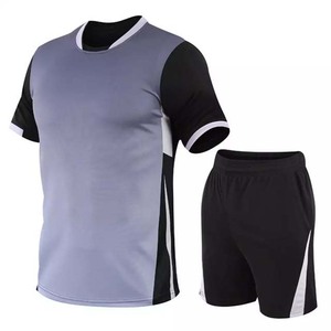 Ropa deportiva de verano para hombre de alta calidad, conjunto de traje doble de manga corta, camisetas de moda, pantalones cortos, deportes de punto bordados informales - Product Image 3