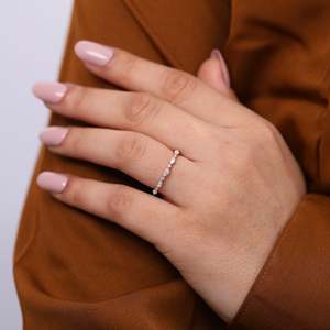 Anillo de Boda de Media Eternidad en Oro Amarillo Platino con Diamantes de Laboratorio Marquise Claridad VS, Joyería Fina de 10k con Certificado IGI, Engaste con Incrustaciones - Product Image 6