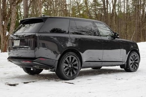 USADO LHD/RHD 2025 R A N G E ROVER P400 SE LWB - Product Image 2