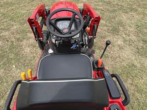 Meilleur tracteur Massey Ferguson 1GC.23 2025 avec chargeur arrière MF1GC.23B TRACTEUR COMPACT avec godet de 48  TRACTEUR CHARGEUR ARRIÈRE - Product Image 2