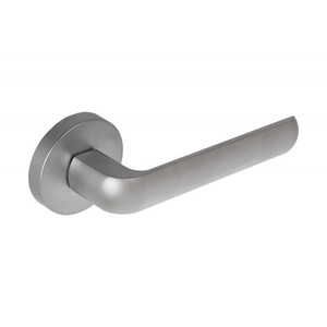 Poignée de porte GAMET NARIF DH19-26J-G8 avec plaque ronde, chrome satiné - Product Image 1