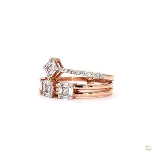 Bague en or et diamants de luxe pour femme, bijou raffiné intemporel, cadeau pour les mariages et les anniversaires - Product Image 3