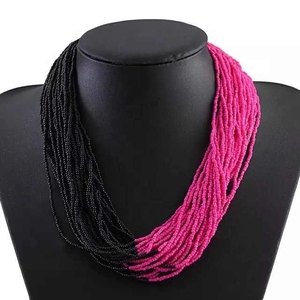 Elegante collar de cuentas hecho a mano para mujer Accesorio de fiesta de calidad premium con cuentas hechas a mano - Product Image 1