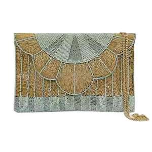 Pochette de fête perlée à la main de luxe embellissement de bouteille de Champagne élégant Style d'amour romantique taille de couleur personnalisable pour - Product Image 3