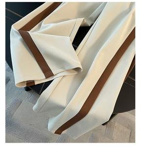 Chándales Deportivos para Hombre de Última Moda en Oferta, Chándales Deportivos con Logotipo Personalizado al por Mayor, Chándales con Etiquetas Privadas - Product Image 5