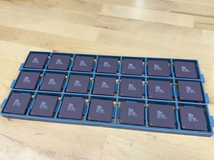 Chatarra de CPU de Cerámica Dorada de Alta Calidad de Computadoras de Austria en Venta - Product Image 4