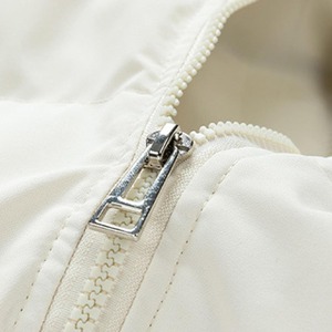 Veste matelassée à capuche de qualité supérieure pour homme Manteau d'hiver imperméable et respirant avec poche avant et isolation de haute qualité - Product Image 5