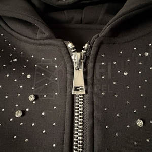 เสื้อฮู้ดลำลองสำหรับผู้หญิงแฟชั่นฤดูหนาว ผ้าถักบุซับใน ประดับคริสตัลที่ด้านหน้า พร้อมด้วยกลิตเตอร์ที่ทนทาน เหมาะสำหรับสวมใส่ในชีวิตประจำวัน - Product Image 4