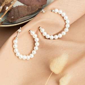 ต่างหูมุกแบบห่วง50มม. 925ห่วงเงินแท้สำหรับเป็นของขวัญแต่งงานต่างหูมุกสำหรับเพื่อนเจ้าสาว - Product Image 4