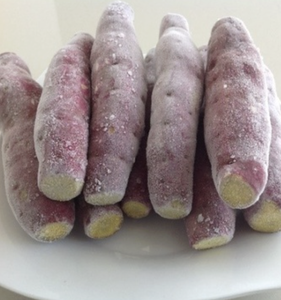 Demi-patates douces surgelées IQF fabriquées au Vietnam, matière première pour desserts, mélanges de pâtisserie et aliments surgelés emballés - Product Image 1