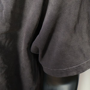 T-shirt Homme Personnalisé OEM en Coton Lourd 300 g/m² Délavé à l'Acide, Coupe Oversize Boxy, Effet Vieilli, Style Streetwear Vintage - Product Image 3