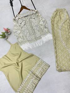 Ensemble palazzo à paillettes de luxe avec haussement d'épaules et haut court Vêtements ethniques indo-occidentaux de créateur pour femmes Tenue de mariage et de fête - Product Image 3