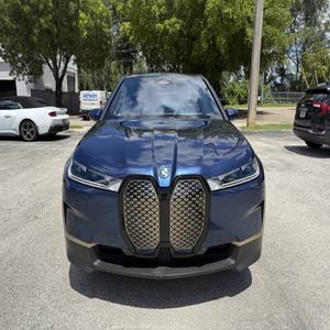 รถยนต์บีเอ็มดับเบิลยู iX xDrive50 ปี 2023 สภาพดี ใช้งานน้อย - Product Image 1